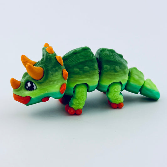 3d printed mini triceratops - view 5