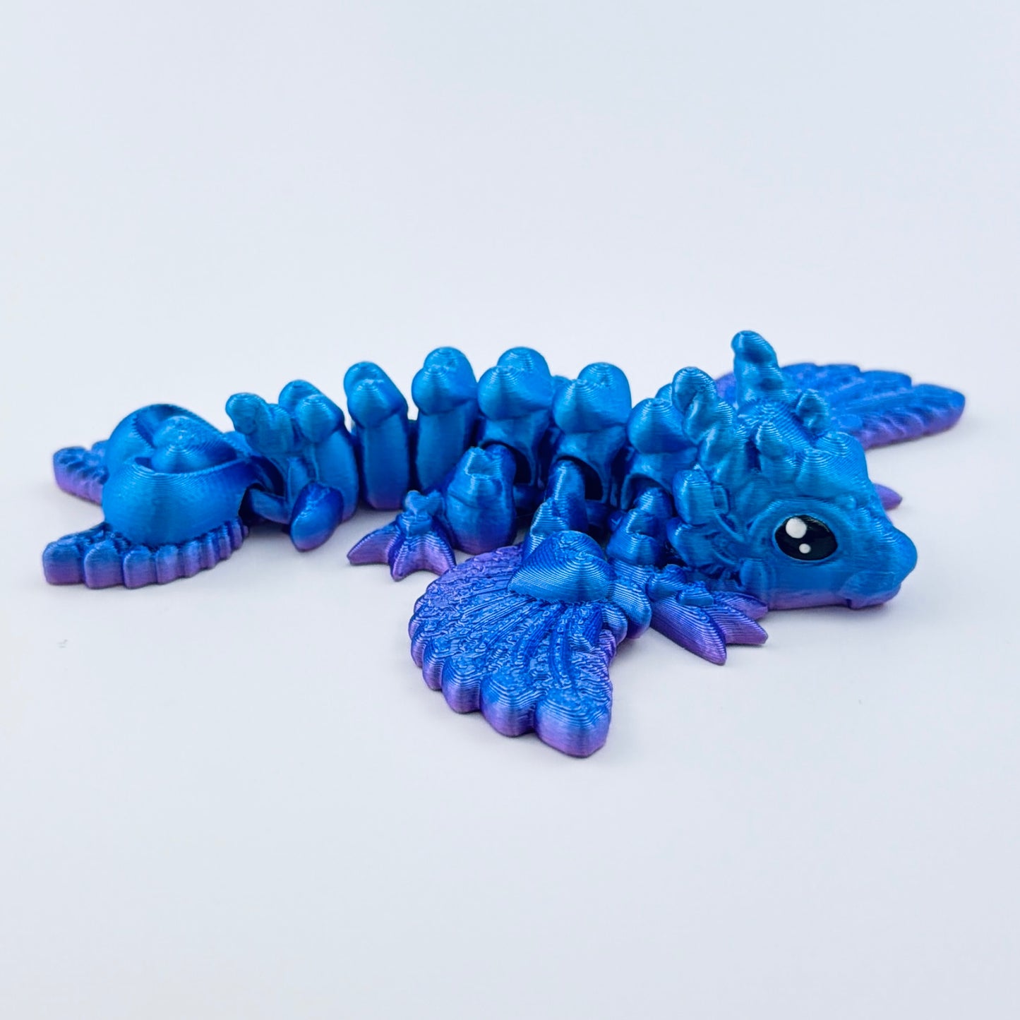 Beautiful tiny heart dragon - view 3