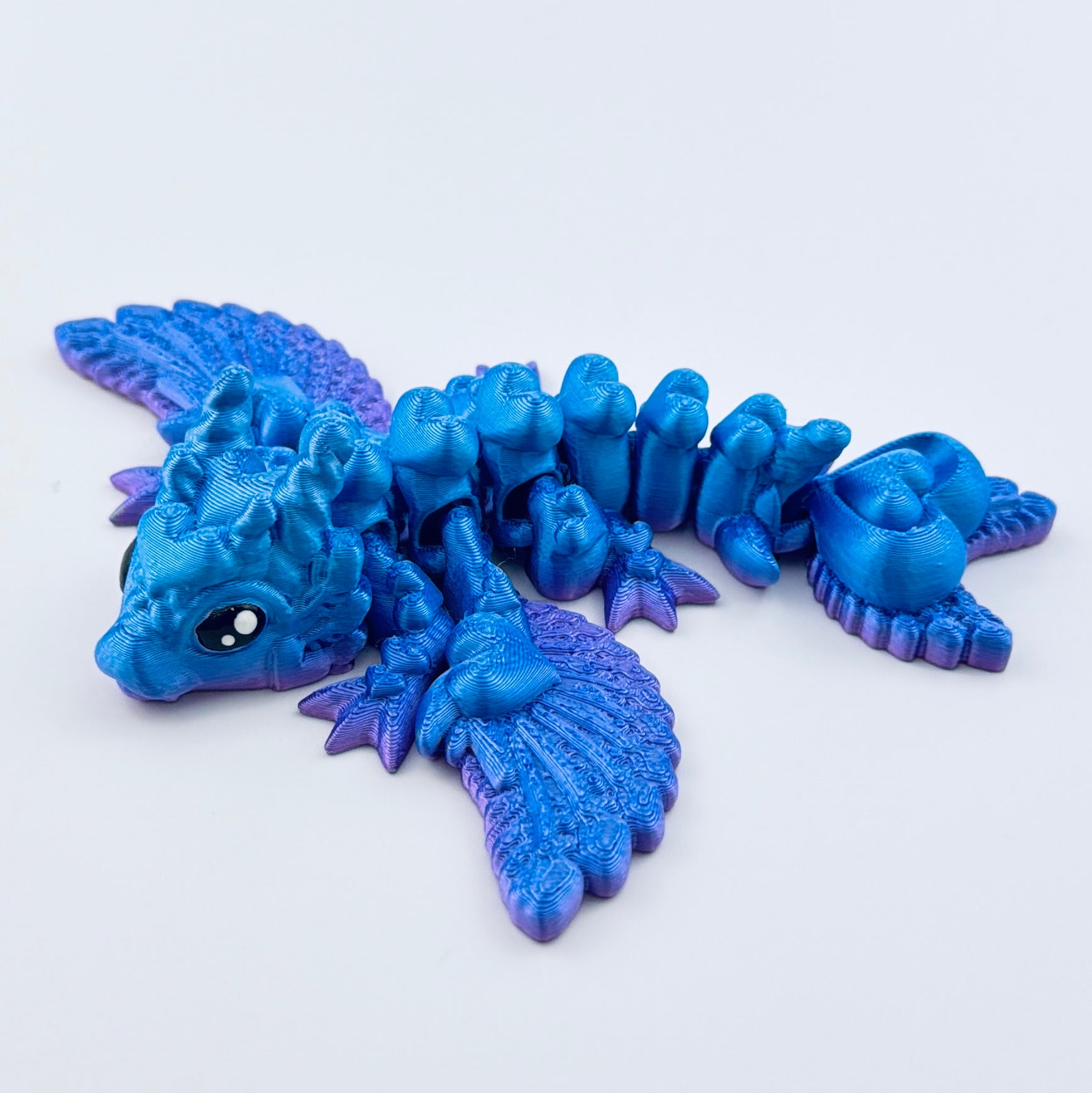 Beautiful tiny heart dragon - view 1