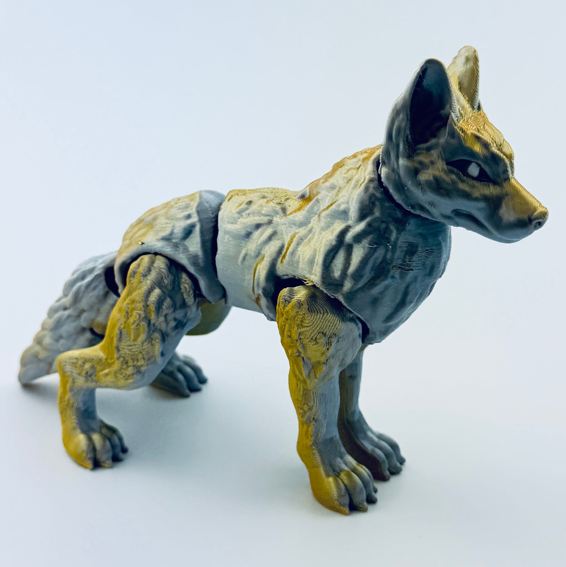 3d printed wolf - gold/silver - view 3