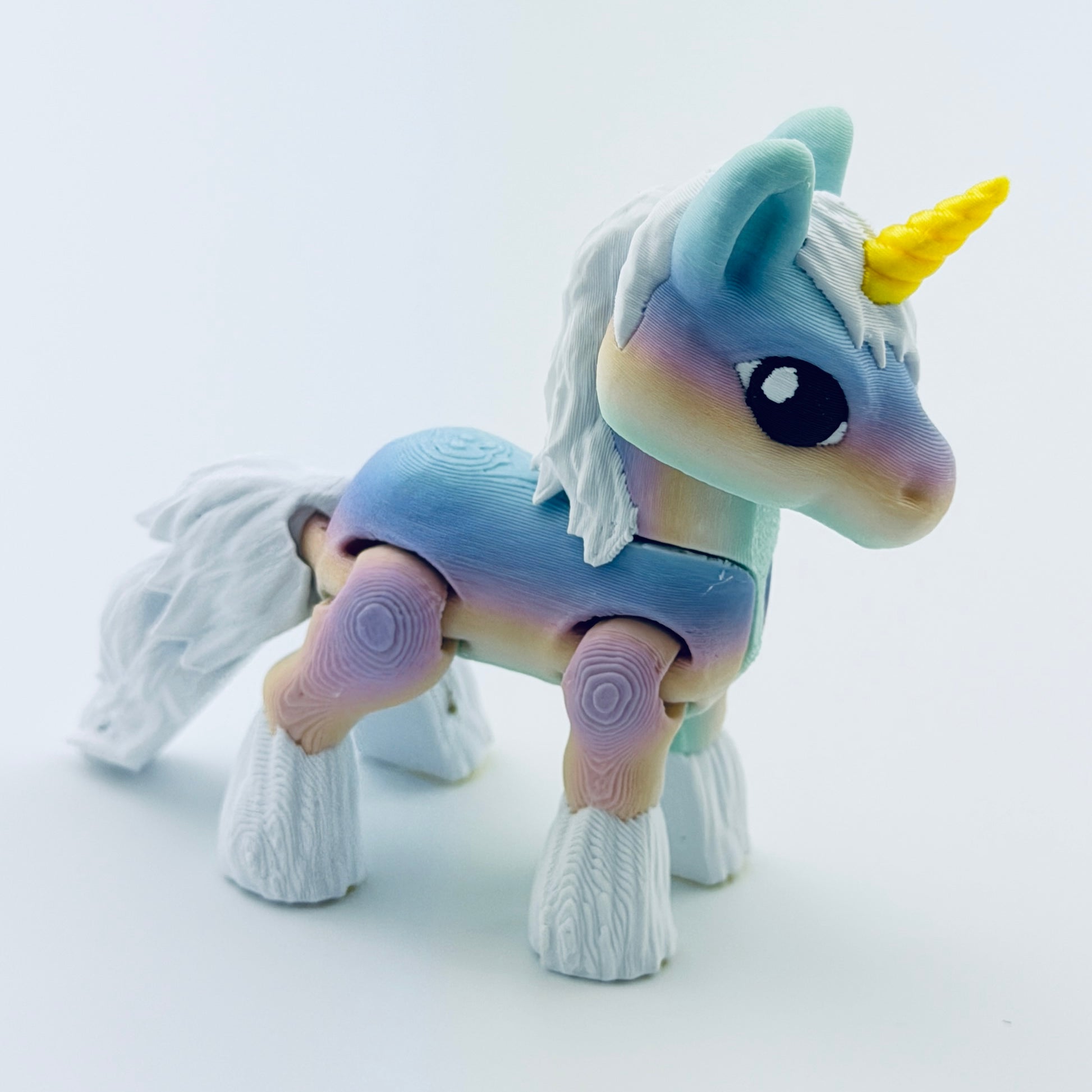 3d printed mini unicorn - view 1